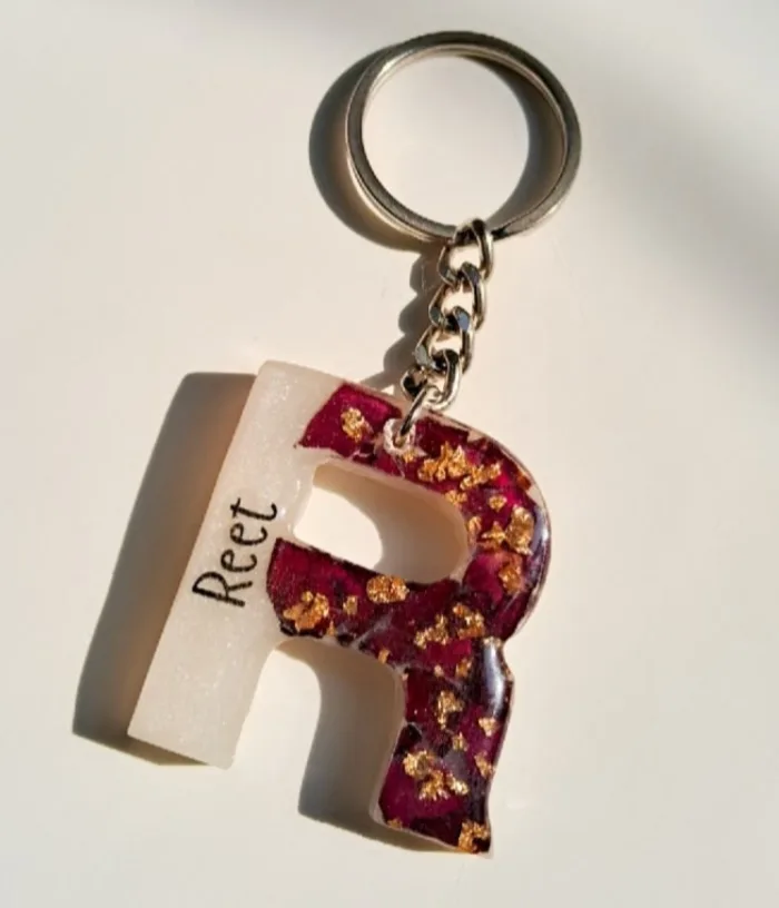 Bloom & Initials – Preserved Flower Resin Keychain